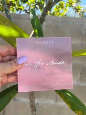 Wander Beauty In The Clouds Eyeshadow Palette - Pink Lavender